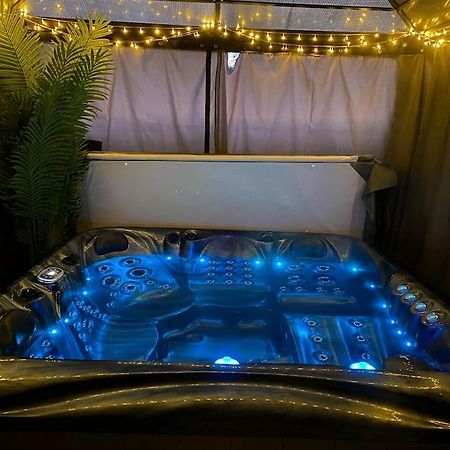 Appartamento Secret Gem 1 Bed Garden Flat Private Luxury Hot Tub Bournemouth Esterno foto