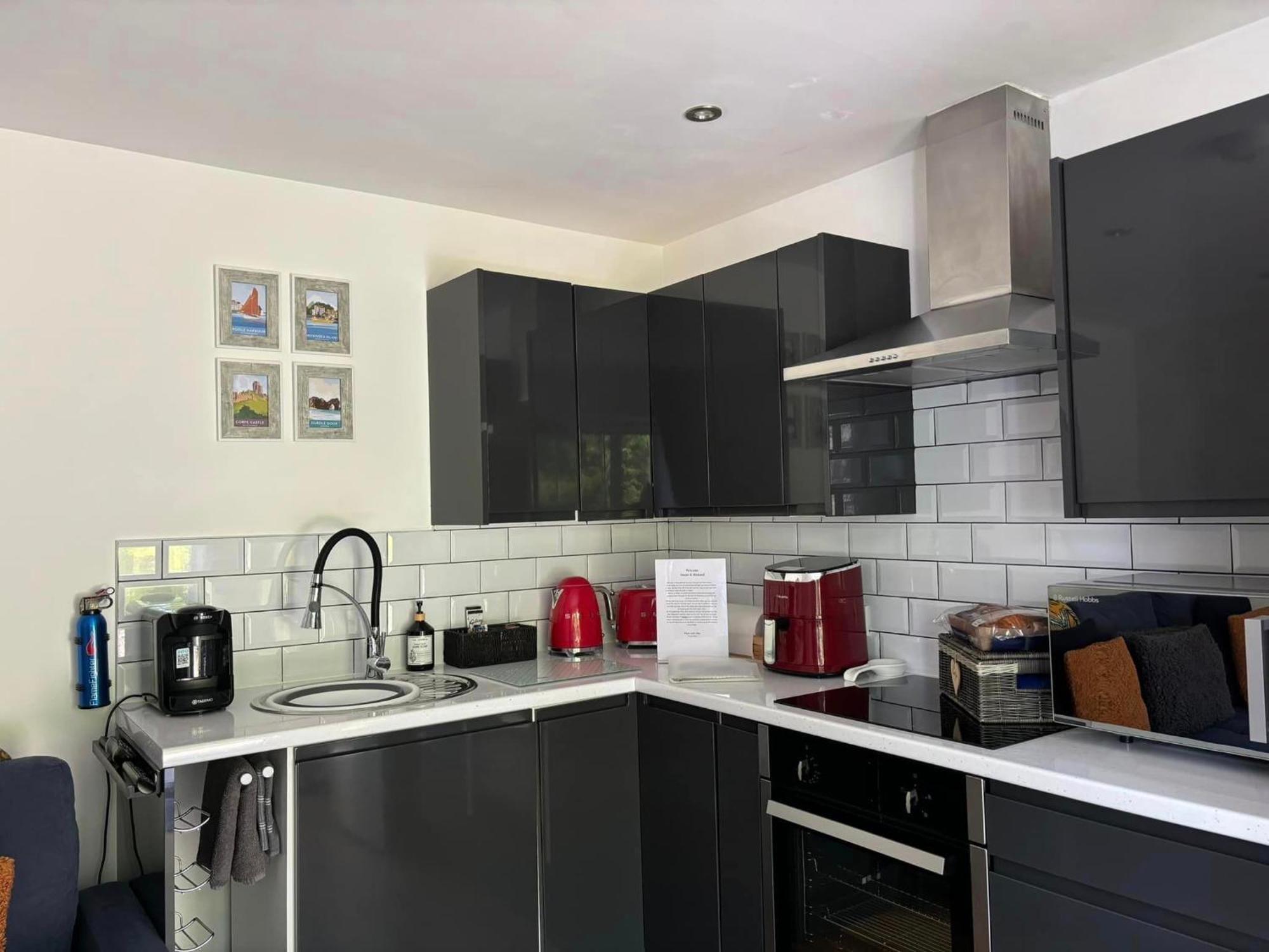 Appartamento Secret Gem 1 Bed Garden Flat Private Luxury Hot Tub Bournemouth Esterno foto