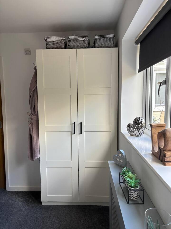 Appartamento Secret Gem 1 Bed Garden Flat Private Luxury Hot Tub Bournemouth Esterno foto